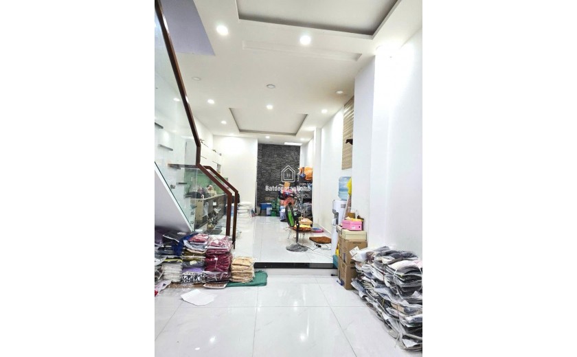 D1757 ⚡️ Nhà Trần Bình Trọng Bình Thạnh, SHR, Vuông, 4 tầng, 3.9x13m, 7.x tỷ